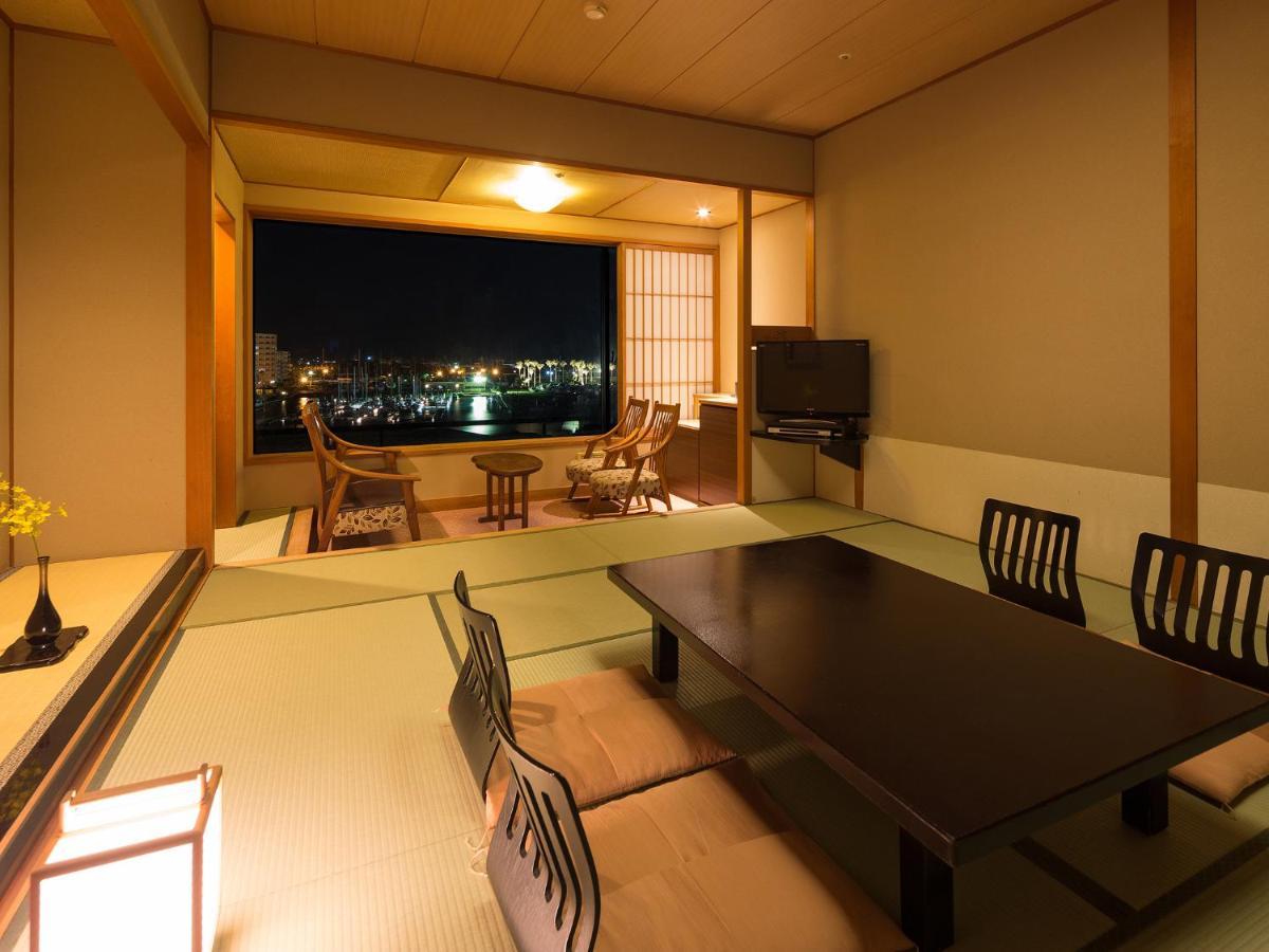 Awaji Yumesenkei Hotel Sumoto Exterior photo